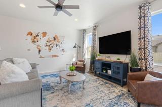 Western Explorer Two Homes Sleeps 20 - 4