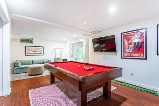 Riverfront Retreat Hot Tub, Firepit & Pool Table - 9