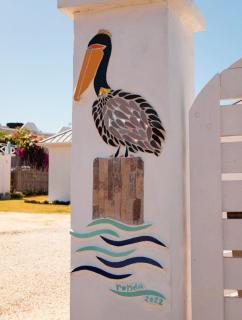 Beachfront villa with pool and staff - 7