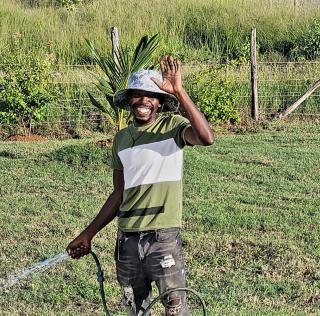 Beachfront villa with pool and staff - 6