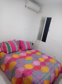 Valencia 2 en piso familiar compartido - 0