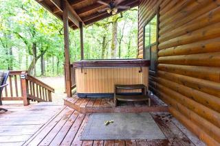 Bison Point-Ladder Ball, Corn Hole, Fire Pit, Sleeps 10 - 6