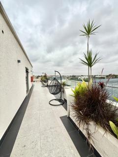 Spacious 2BDR with Pool, gym and parking - 8