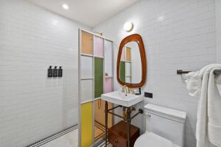 Freeman 903 by Rove 1BR Condo with Shared Amenities - New York - 1