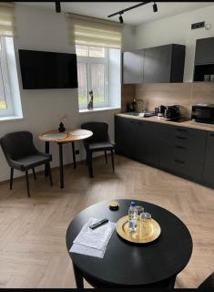 Relax in a Historic Oasis Retreat - 4