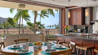 Hale Moana by AvantStay Incredible Hawaii Beach Resort w Pool Hot Tub - 1