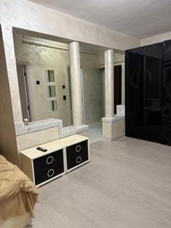 Garsonieră centrală - 1