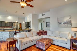 Resort-Style Backyard and Pool Luxe Tucson Home - 5