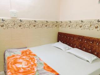 Xavier's guesthouse Wi-Fi and Villa - 6