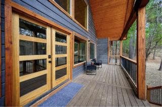 Whispering Winds, Luxury Cabins, Sleeps 22 - 4