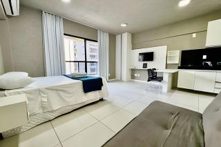 Apê 100 metros da praia com varanda ar condicionado - 0