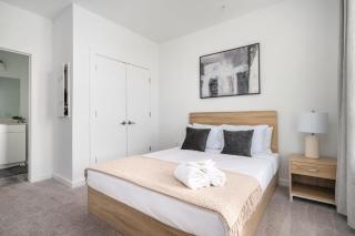 Luxury 5Beds 3Baths 2Balcony Penthouse 542Blvd - 3