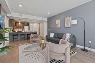 Bright 2BR 2BA Stay in SLC w Balcony - 5