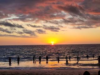 Beachside Condo with Ocean Views - 8