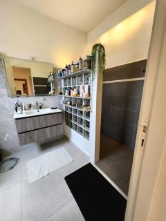 Contemporary apartment, sea view - 4