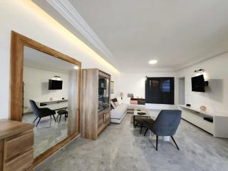 Contemporary apartment, sea view - 1