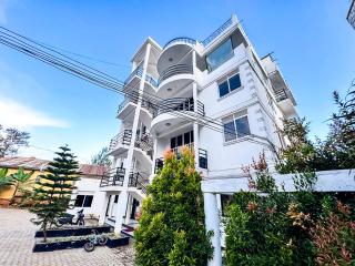 Lakeview Suites by SYLV ESTATE - 0