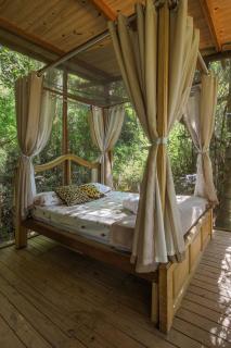 Casa de Vidro 2, há 90km de São Paulo, com Lago, Piscina, Caiaque, Stand UP, Cascata e Escorrega no Lago - Quinta do Vale Itatiba - 1