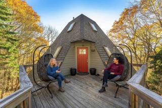 Mountain Views Private Sauna Wet Bar Hot Tub - 8