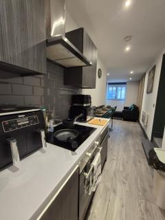 Perfect For Contractors - Luxury 1 Bed Flat - 6