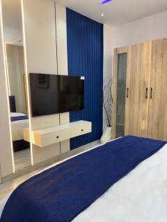 Pavilion Heights - 1