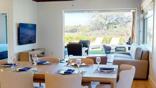 PiH: Dancing Honu Walk to the Beach Bikes and Beach Gear - 5