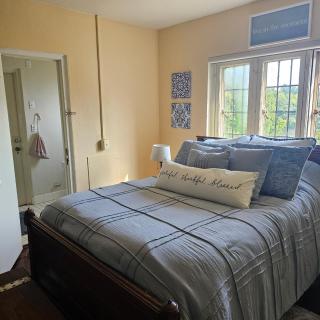 The Brower House - 7