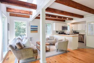 Private Location w Guest House - 9