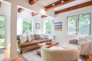 Private Location w Guest House - 3