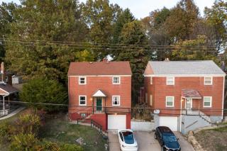 Pittsburgh 3BR House • TV • AC • Parking - 5