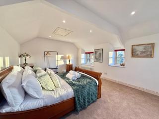 Holly Cottage - Countryside Charm - 3