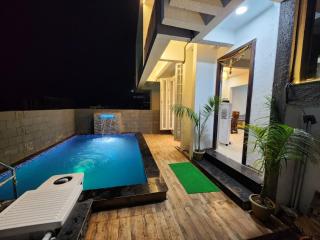 Twilight Villa ll Swimming Pool ll AC ll BBQ ll 2BHK - 0