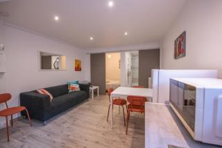 Studio central 002B - 1