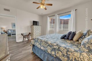 Blue Skies at Shores - 4