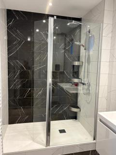 GT Loft - Haut de Gamme - Parking Gratuit - Moderne & Spacieux - Commerces à Proximité - 2