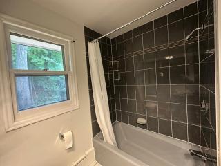 Modern Private Room with Bessarion Subway North York - 9