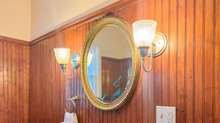 4BR Family Retreat with Hot Tub & Mountain Views Spacious Living, Fully Equipped Kitchen, Private Yard, Near Downtown Colorado Springs Attractions - 1