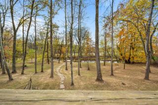 Sleepy Creek - Hot Tub, Pet Friendly, Creekside, Grill, Wifi, Fire Pit, Deck, Screen Porch, Family Friendly, Fishing, View, Games - 8