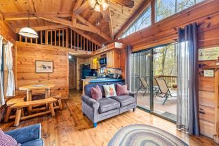 Sleepy Creek - Hot Tub, Pet Friendly, Creekside, Grill, Wifi, Fire Pit, Deck, Screen Porch, Family Friendly, Fishing, View, Games - 1