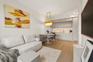 Brand-New Luxury Apartment with Sea View - 7