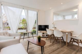 Bright modern home with terrace and underground garage - 0