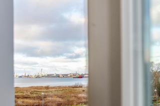 Brand-New Luxury Apartment with Sea View - 4