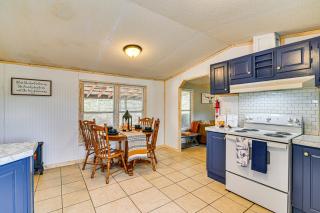 Countryside Home with Pond and Pasture Views in Iuka! - 1