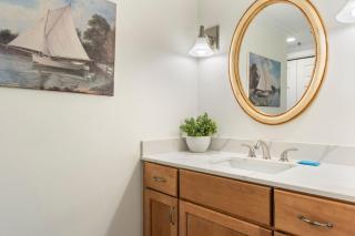 Jade East Towers 0950 by Newman-Dailey - 9