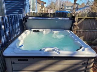 Restoration - Hot Tub, AC, and Great Location! - 0