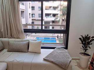 Central Marrakech Sunny Stay Poolside Apartment in Gueliz - 9