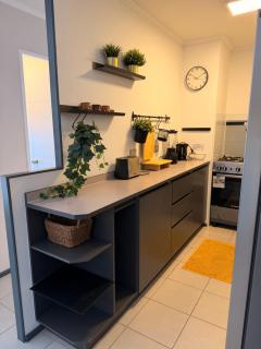 Nuevo - moderno - aire acondicionado- parking privado - céntrico - 3