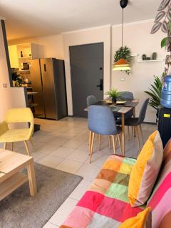 Nuevo - moderno - aire acondicionado- parking privado - céntrico - 2