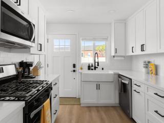 Barrio Casita - 2Bd, Central, Parking, EV Charging - 6