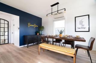 * Bueno Bueno Casita * / 7 min to Downtown / 4 Bdr - 9